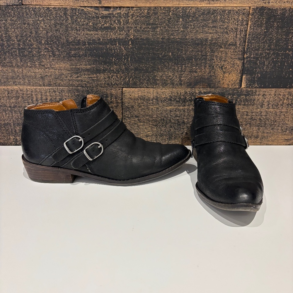 Lucky Brand short boots